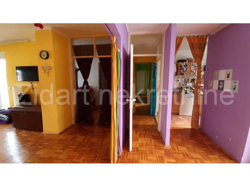 Квартира, 958 м², 161 000$ — FAKTOR